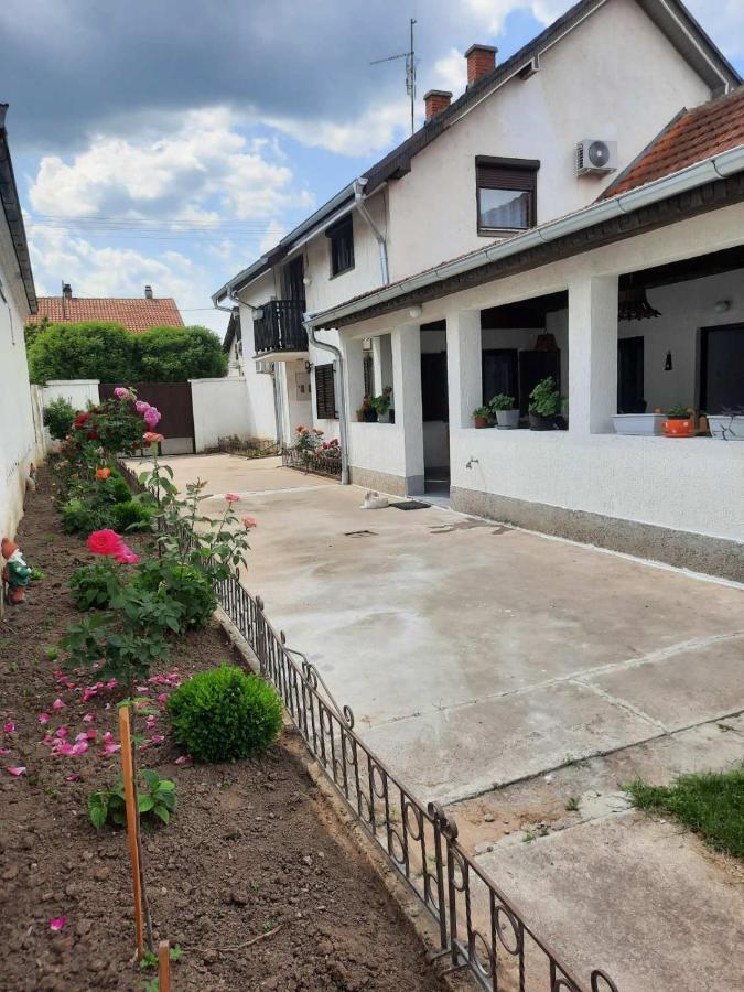 Royal Rose Smestaj Bela Crkva  Exterior foto