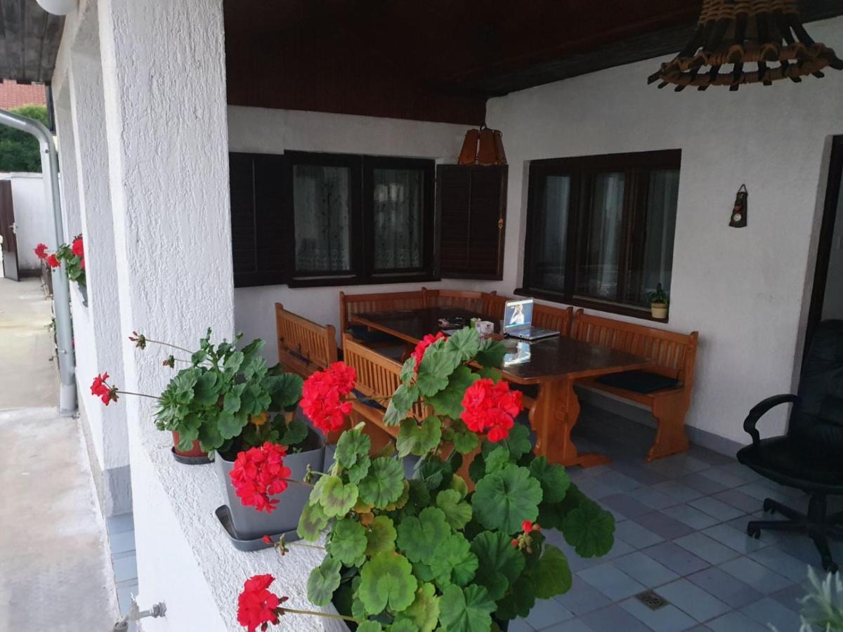 Royal Rose Smestaj Bela Crkva  Exterior foto